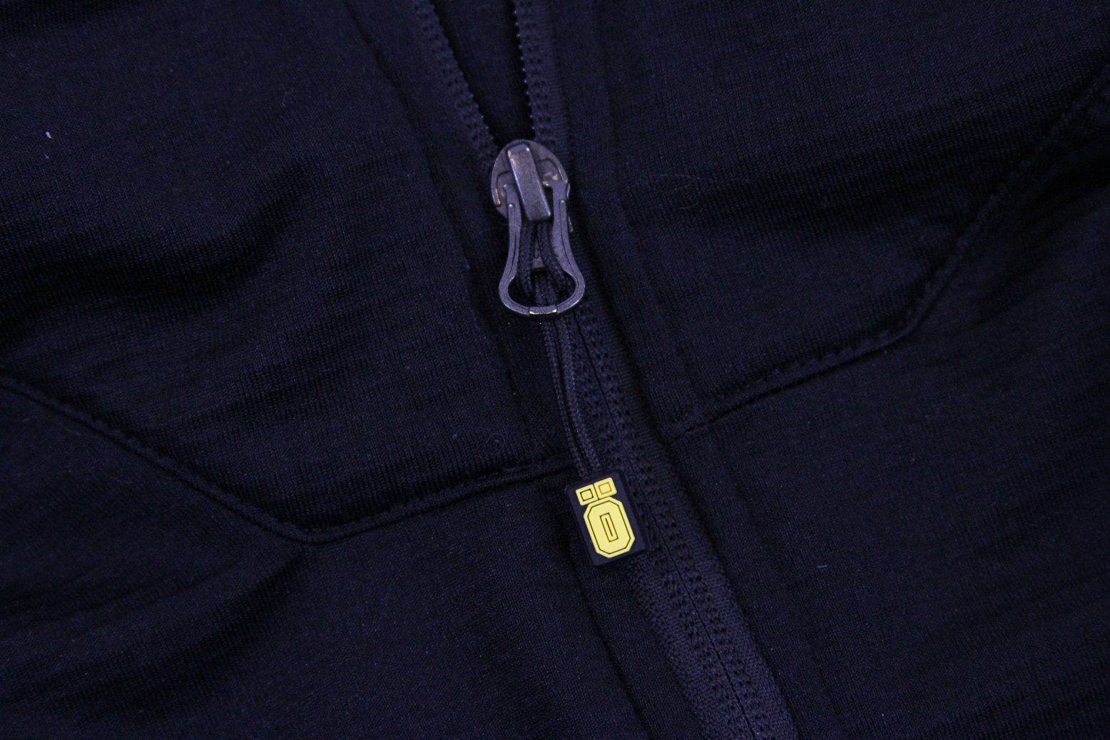 Ö Zipper Pull | Öhlins USA